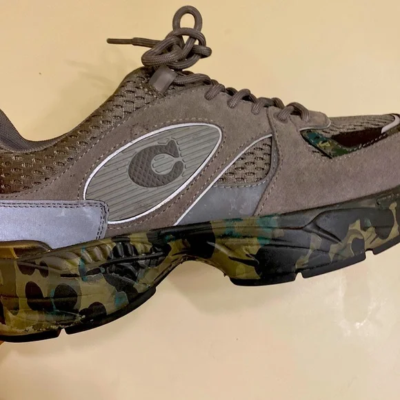 Coach Designer Shoes Camo size 9 Coach Outlet Clip Low Top Sneaker In Signature Canvas With  main image 3